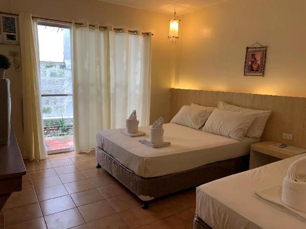 fat jimmys resort boracay