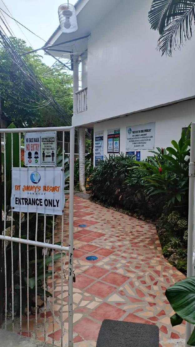 fat jimmys resort boracay