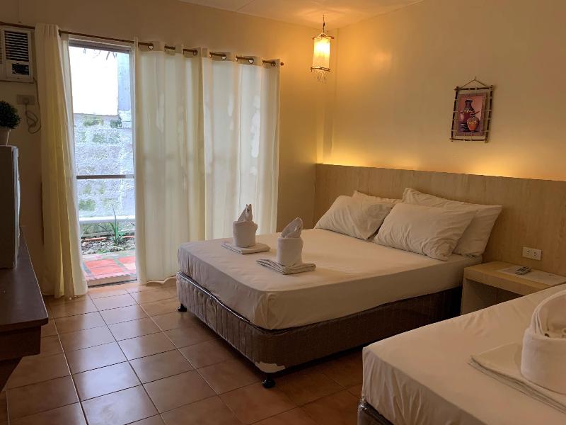 fat jimmys resort boracay