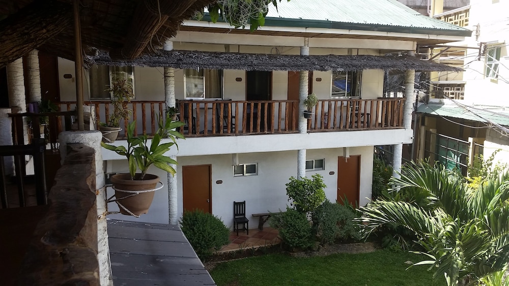 fat jimmys resort boracay