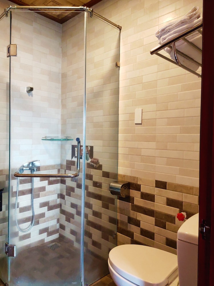 new hampton suits tam xuan centre hotel