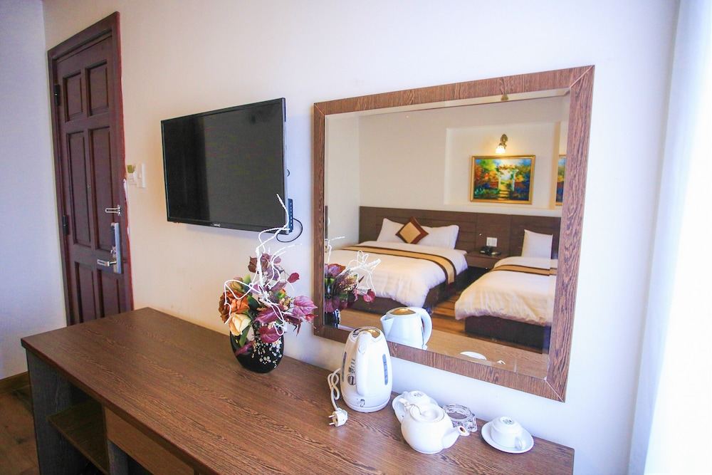 new hampton suits tam xuan centre hotel