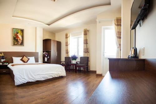 new hampton suits tam xuan centre hotel