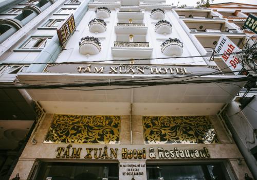 new hampton suits tam xuan centre hotel