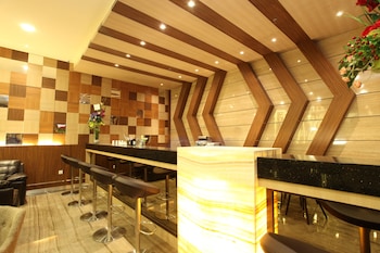 w three premier hotel lagaligo