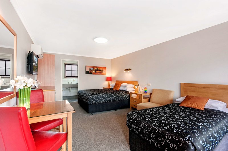 tudor motor inn warrnambool