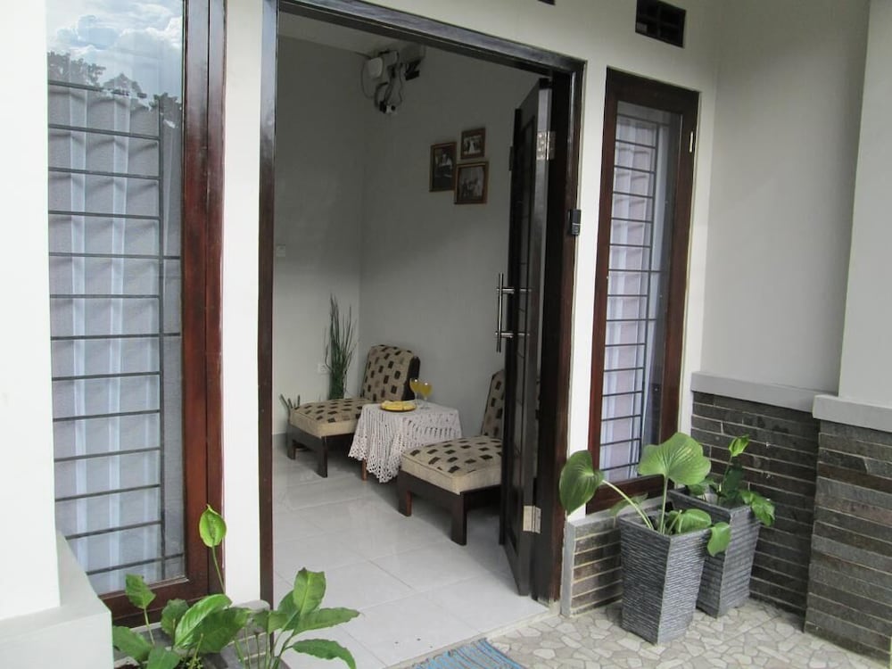 elenors home