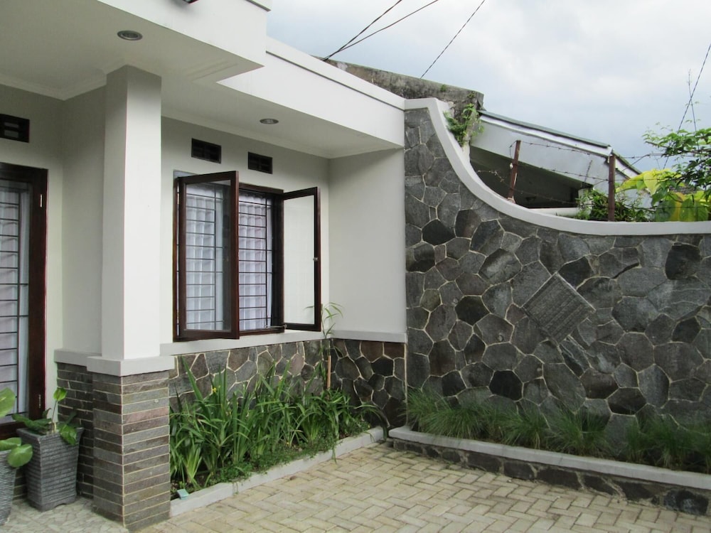 elenors home