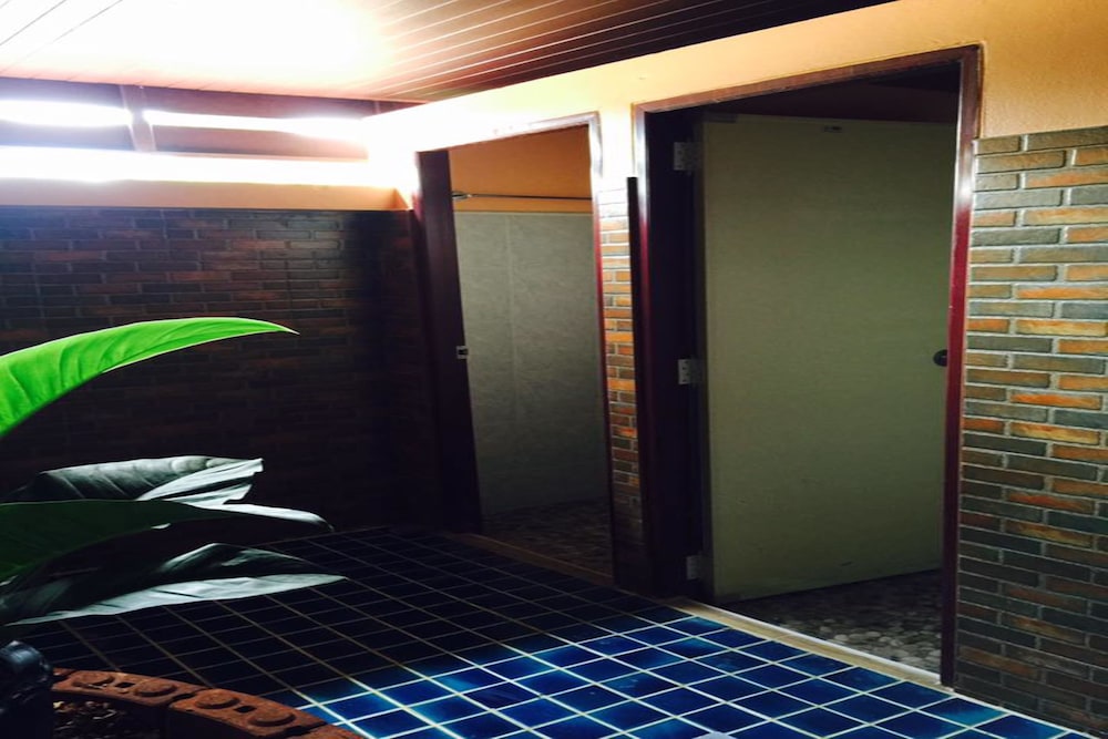 phangan barsay hostel