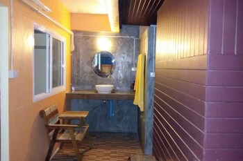 phangan barsay hostel