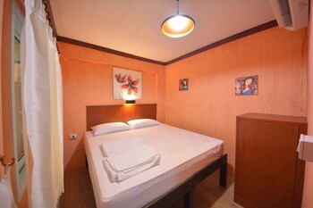 phangan barsay hostel