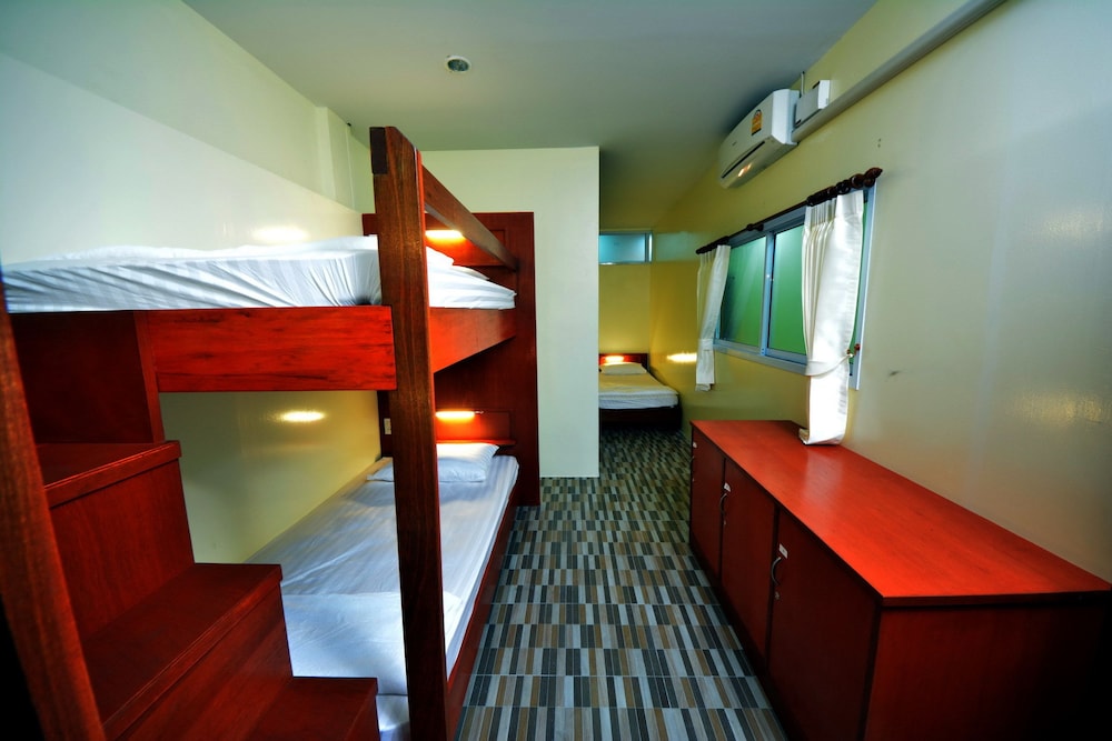 phangan barsay hostel