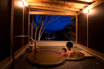 arima onsen motoyu ryuusenkaku