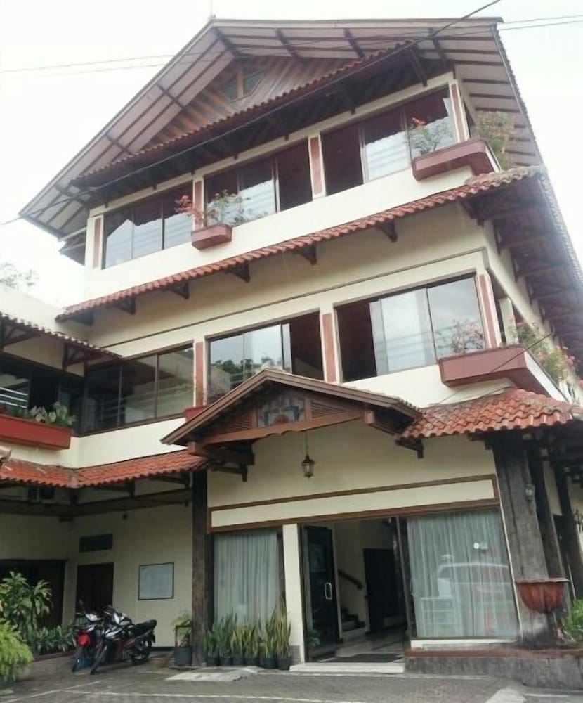 kenangan hotel