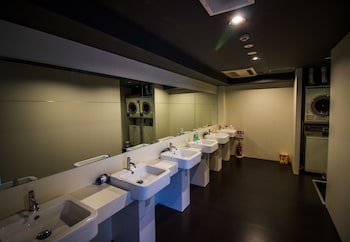 santiago guesthouse hiroshima