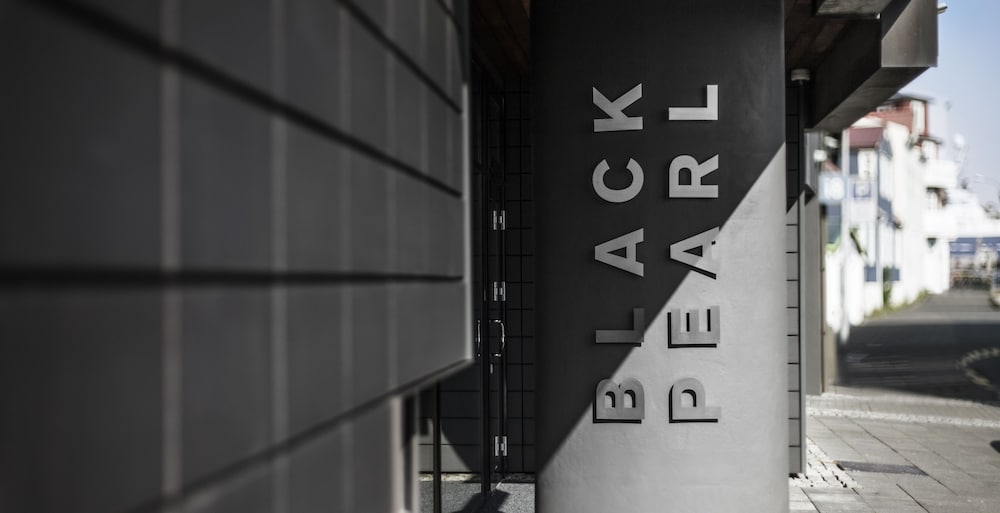 black pearl luxury apartments
