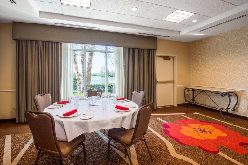 hilton garden inn wichita