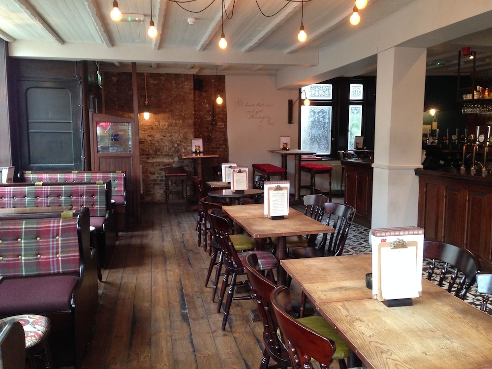 publove exmouth arms euston