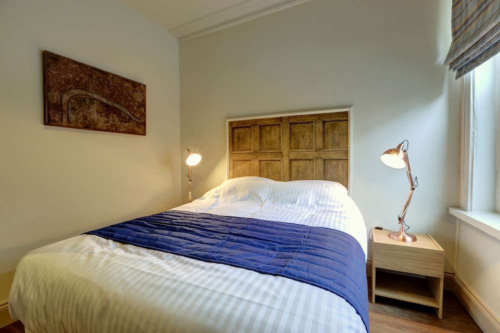 publove exmouth arms euston