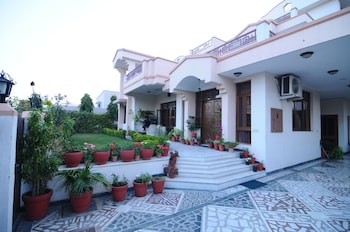 jaipur friendly villa