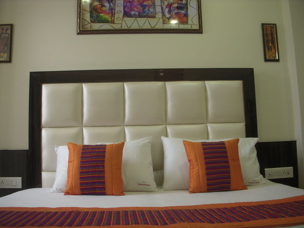 hotel tashkent palace