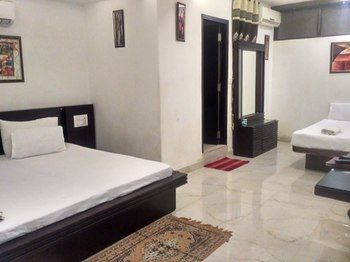 hotel tashkent palace
