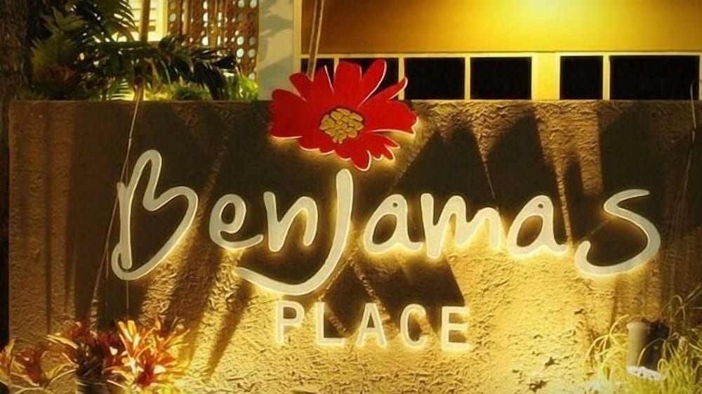 benjamas place