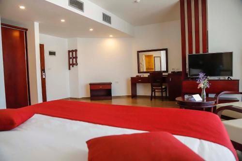 city inn palace hotel