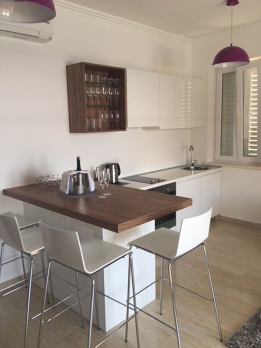 boutique pine tree apartments