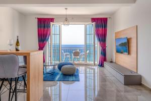boutique pine tree apartments