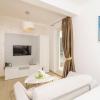 boutique pine tree apartments