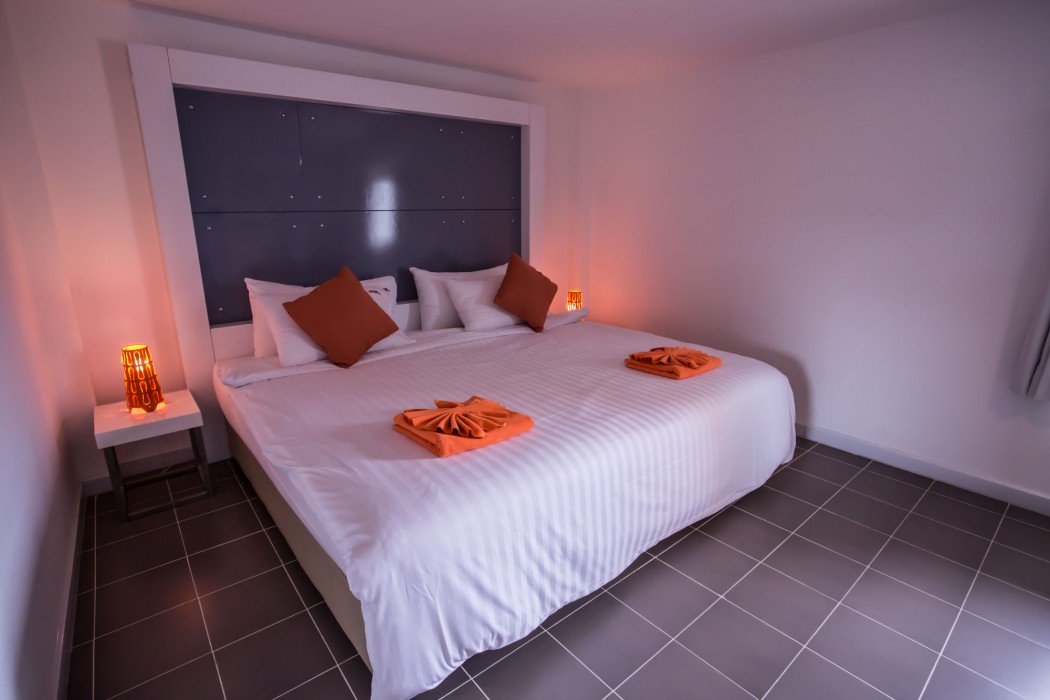 the original orange rooms