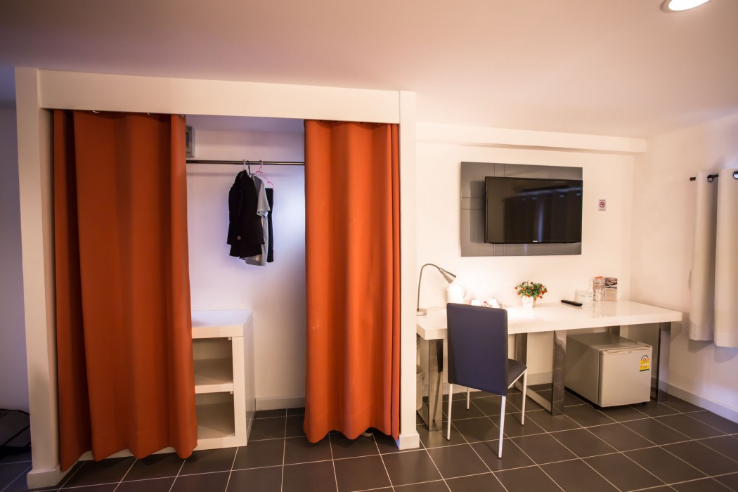 the original orange rooms