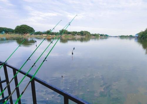 tara raft kanchanaburi
