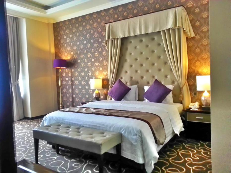 Adhiwangsa Hotel & Convention Hall,Colomadu>>Central Java,3 star