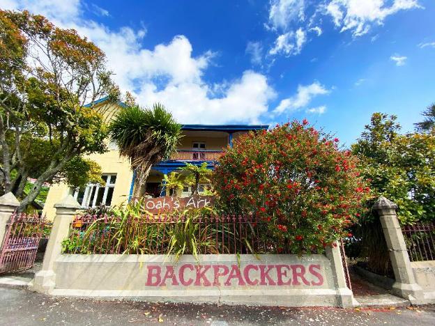 noahs ark backpackers