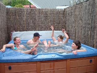 noahs ark backpackers