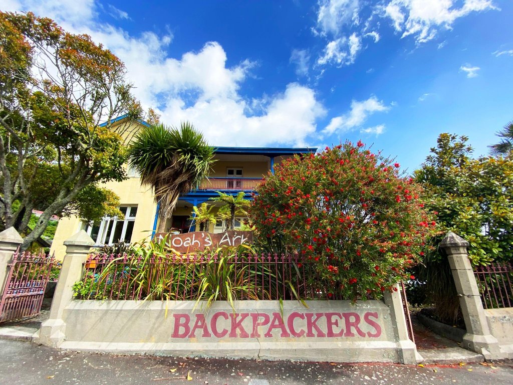 noahs ark backpackers