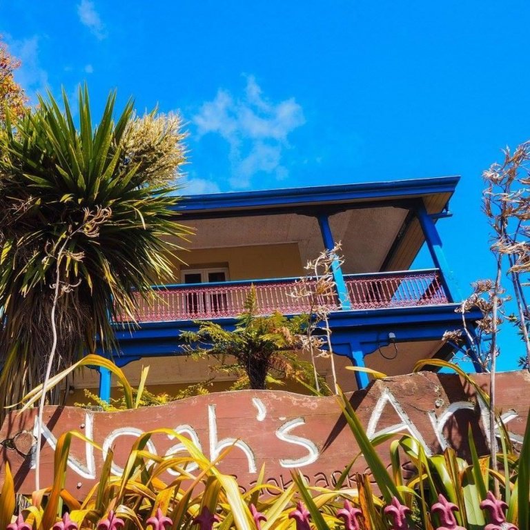 noahs ark backpackers