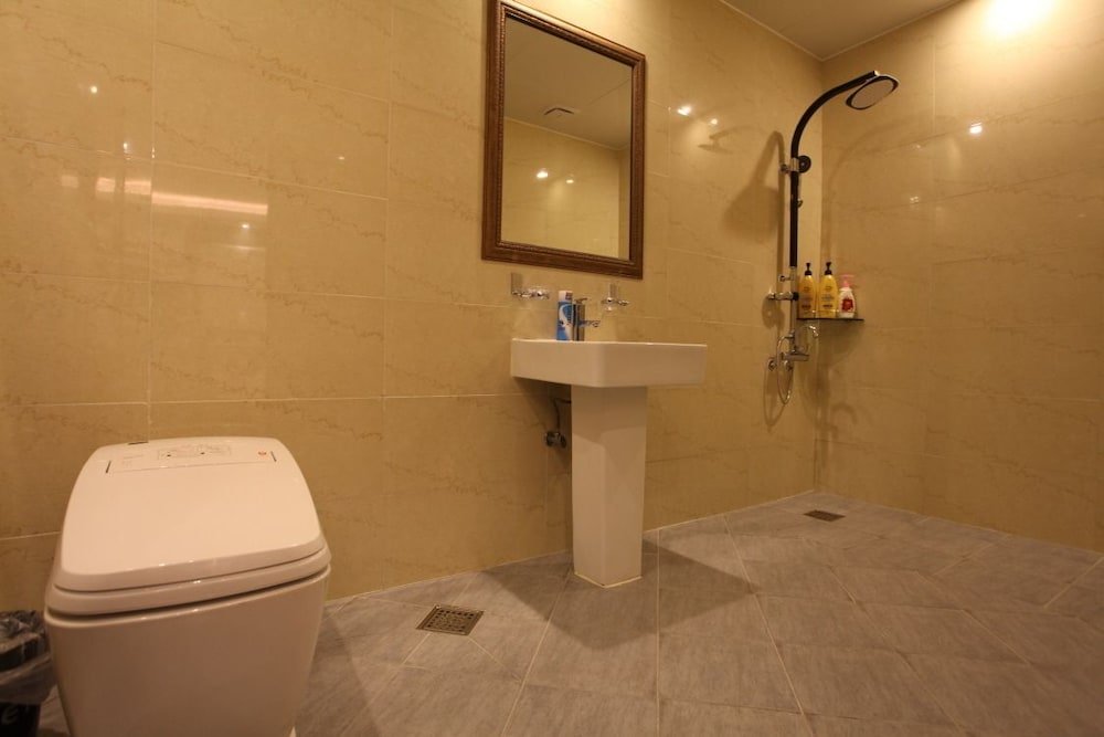 s petite hotel