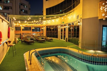 majestic central hotel