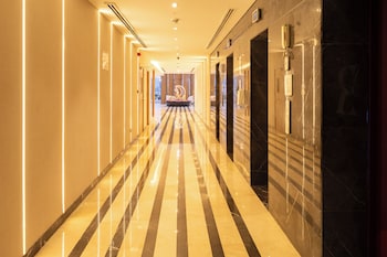 reya creek hotel