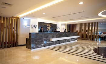 reya creek hotel