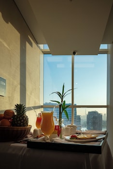 reya creek hotel