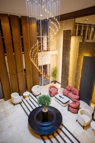 reya creek hotel