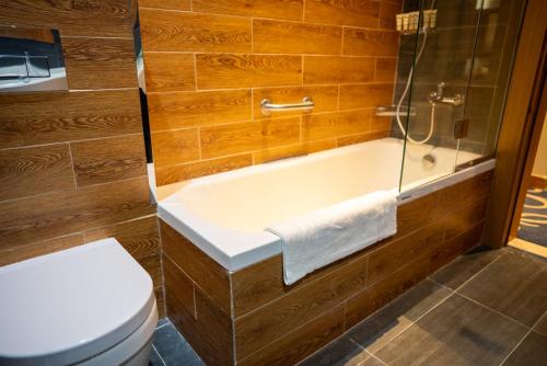 reya creek hotel