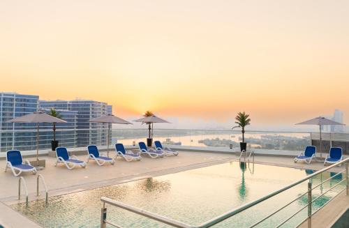reya creek hotel