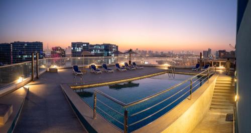reya creek hotel