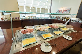 hayat hospitality oskemen