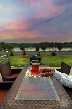 hayat hospitality oskemen